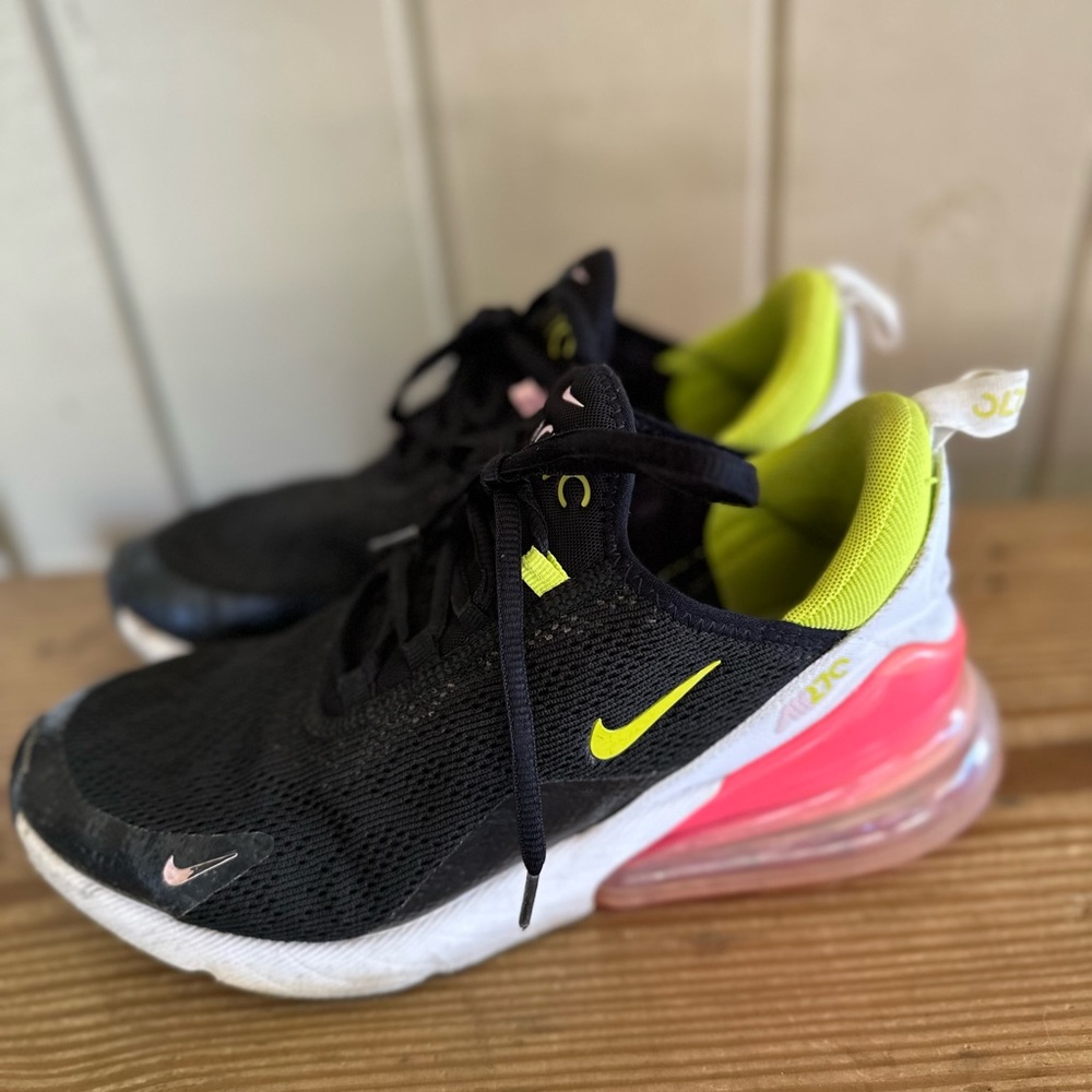 WOMAN Nike air max 270